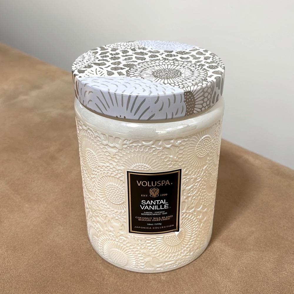 Voluspa Santal Vanille Vanilla Coconut Wax Blend Bougie Parfumee Candle